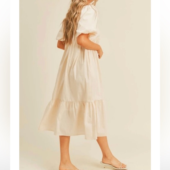 Balloon Sleeve Midi Dress, with side pockets and double layer. - Picture 2 of 9